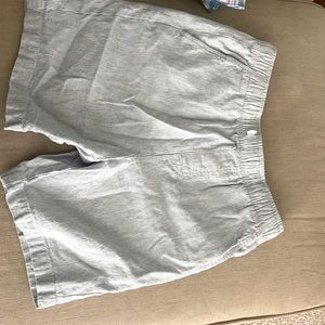 Vineyard vines seersucker shorts
